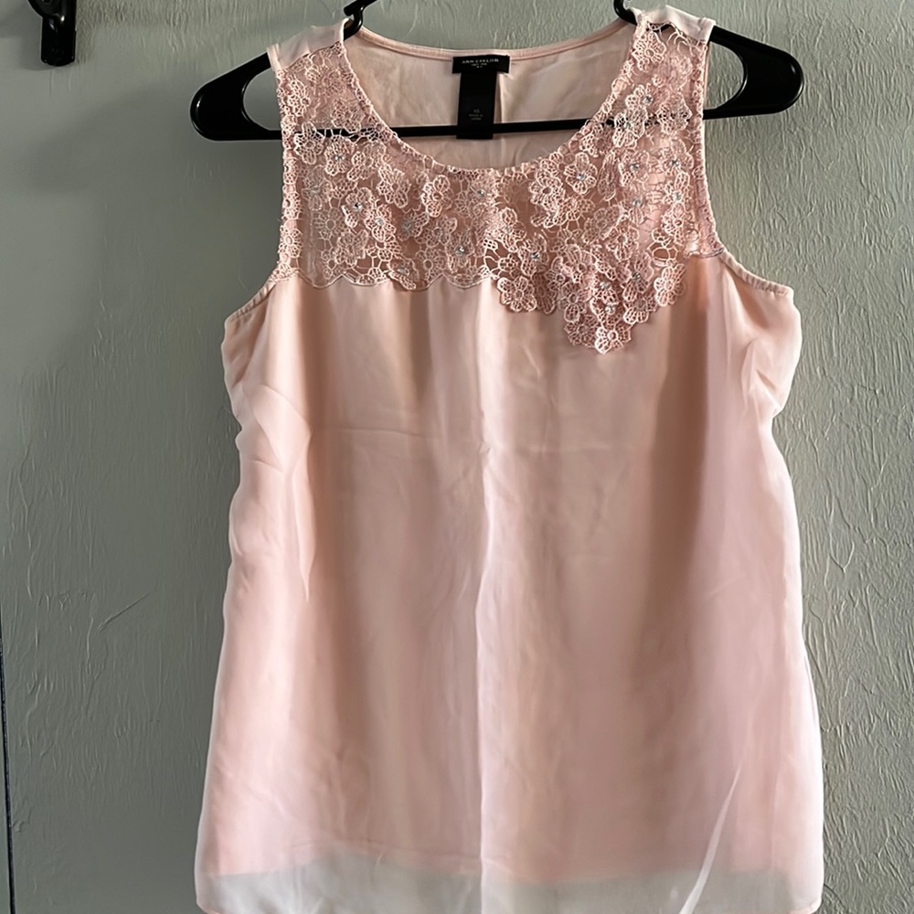 Ann Taylor pink lace tank top shirt (XS)